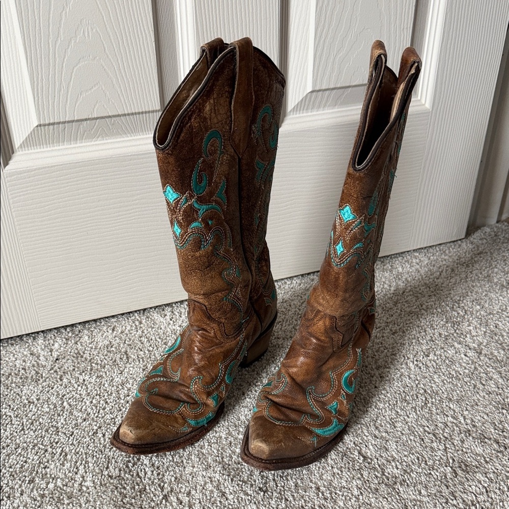 Circle G Brown and Teal Embroidered Heeled Boots